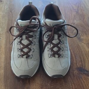 Skechers Women's Beige and Brown Sneakers